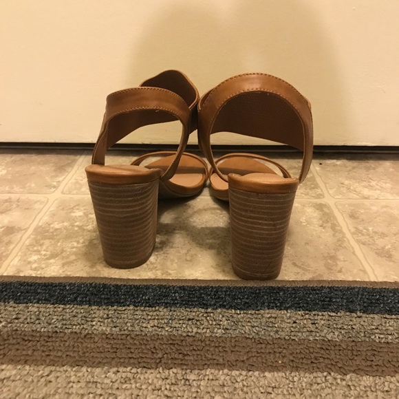 Bought for specific dress, don’t need them anymore - Picture 4 of 5